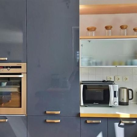 Mitra Zonata Pink Apartment Omiš Екстериор снимка