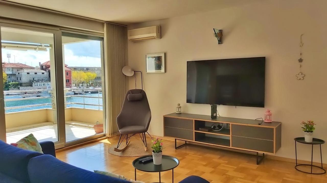 Mitra Zonata Pink Apartment Omiš Екстериор снимка
