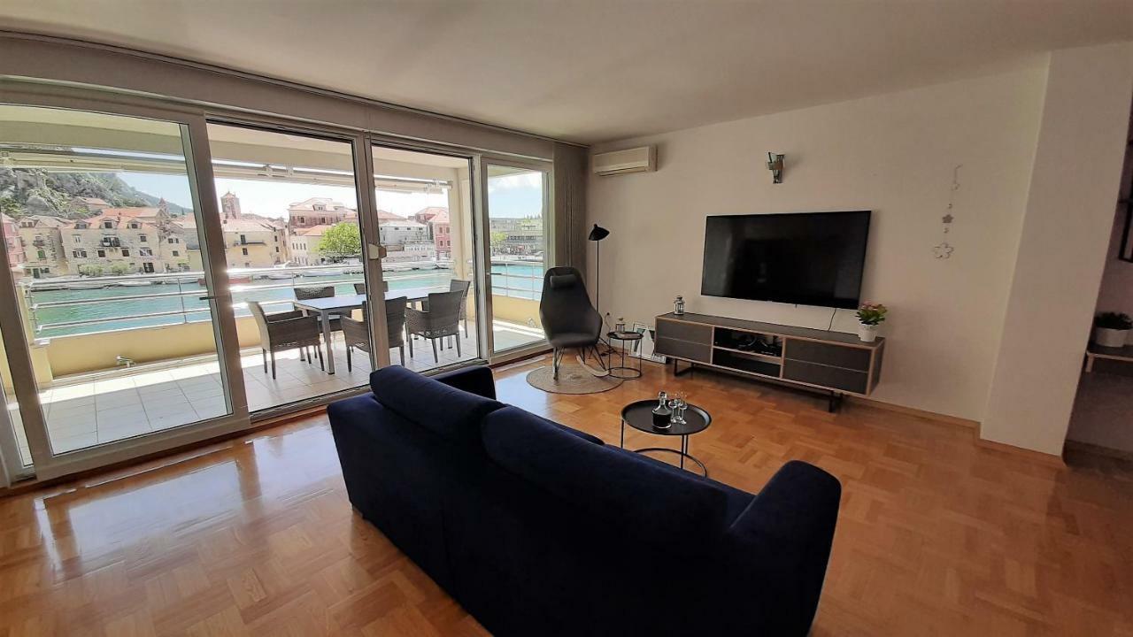 Mitra Zonata Pink Apartment Omiš Екстериор снимка