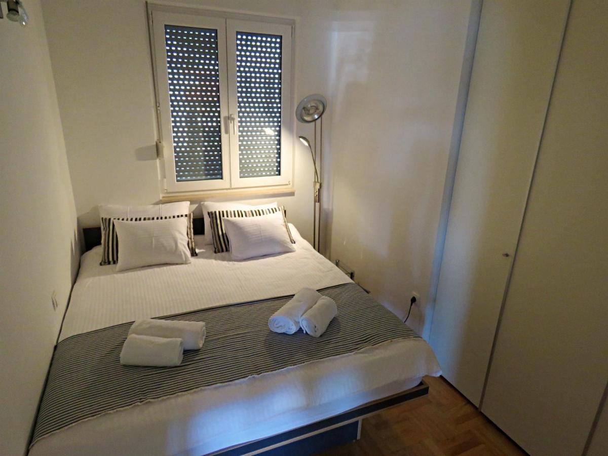 Mitra Zonata Pink Apartment Omiš Екстериор снимка