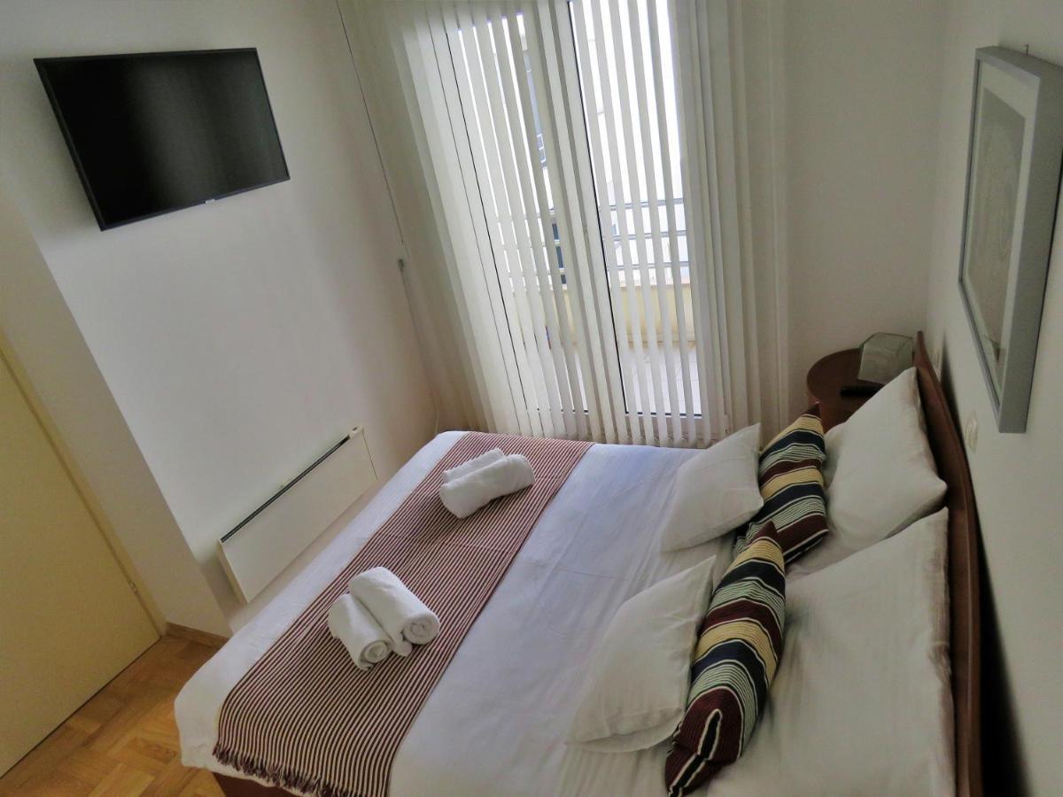 Mitra Zonata Pink Apartment Omiš Екстериор снимка