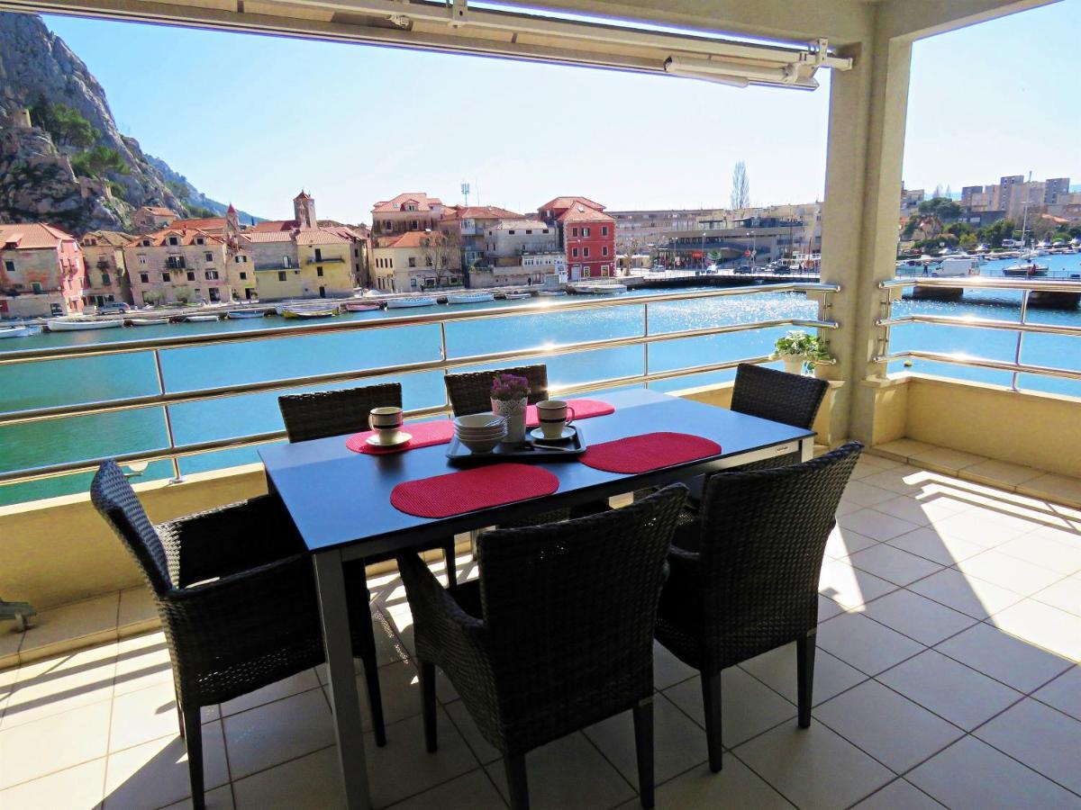 Mitra Zonata Pink Apartment Omiš Екстериор снимка