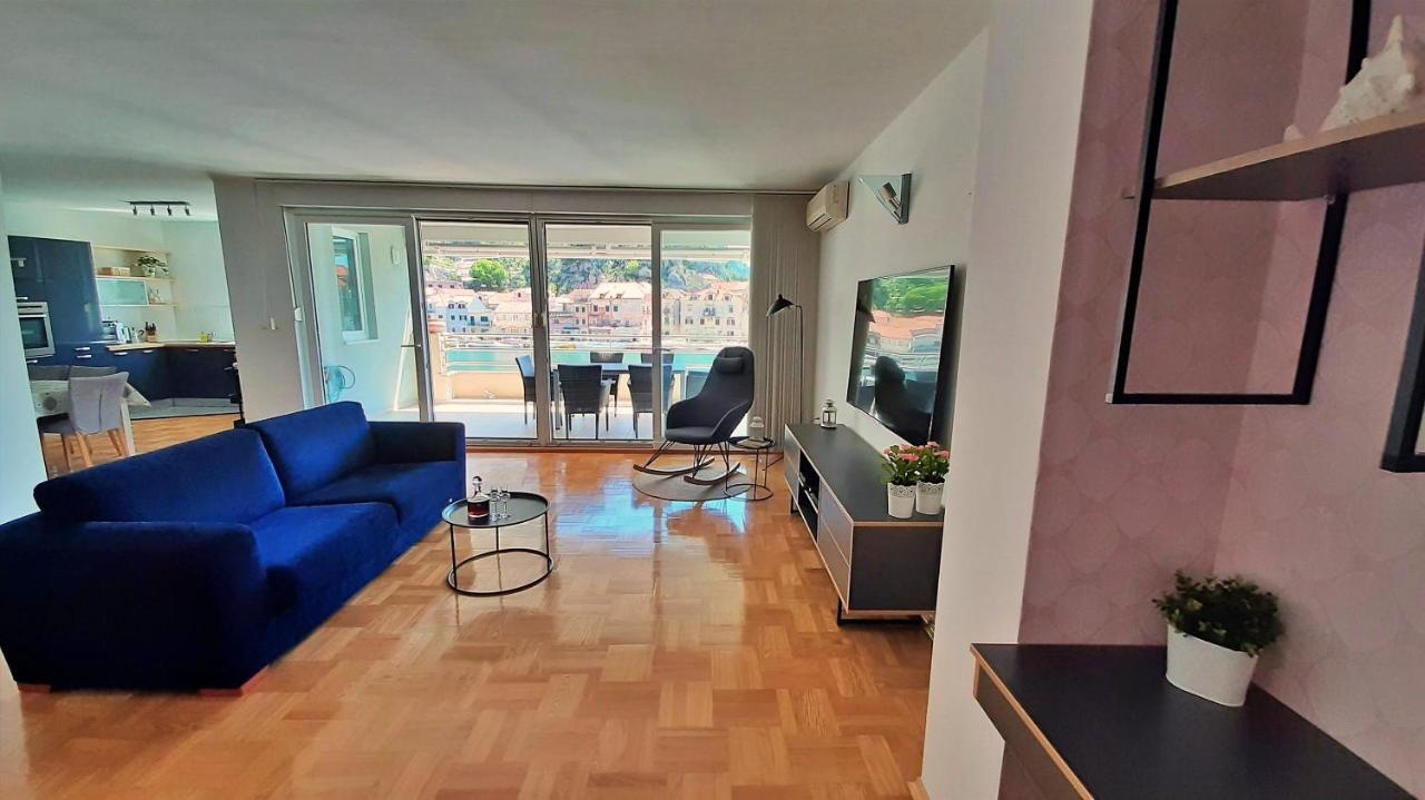 Mitra Zonata Pink Apartment Omiš Екстериор снимка